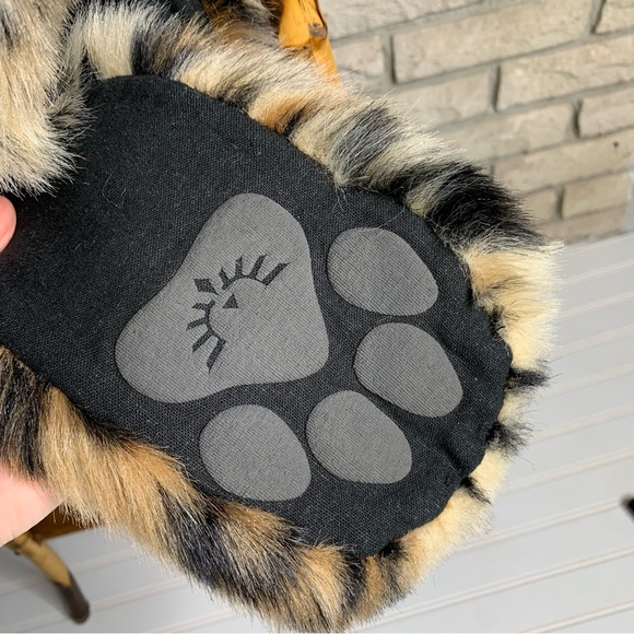 SPIRITHOODS LEOPARD FAUX FUR HOOD - Picture 8 of 13